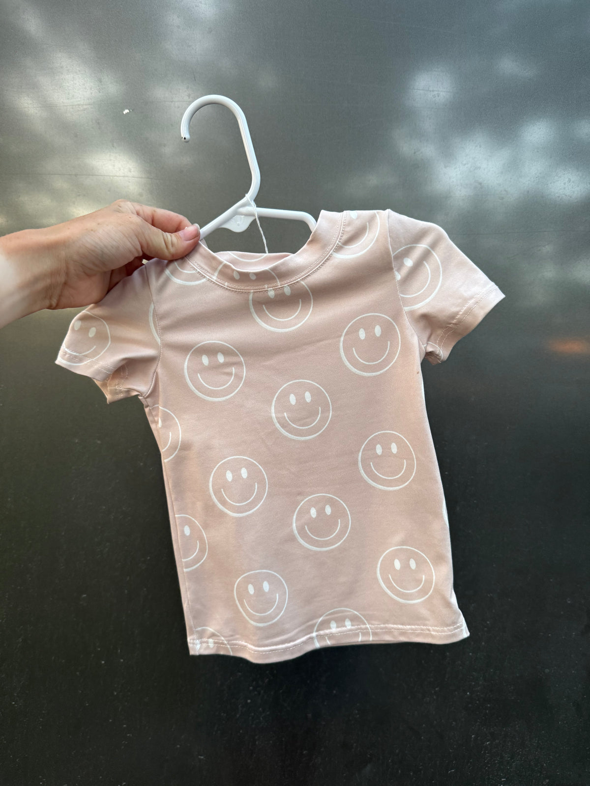 Neutral Smiley Milky Set