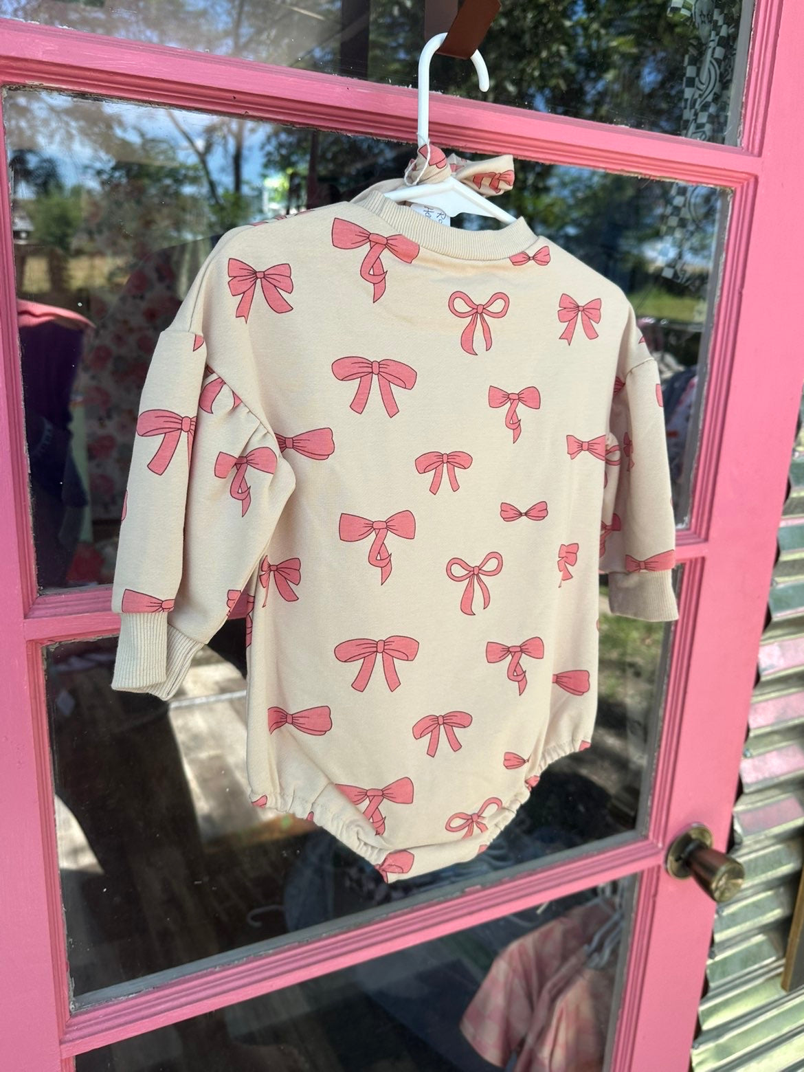 Tan Onesie w/pink bows and headband