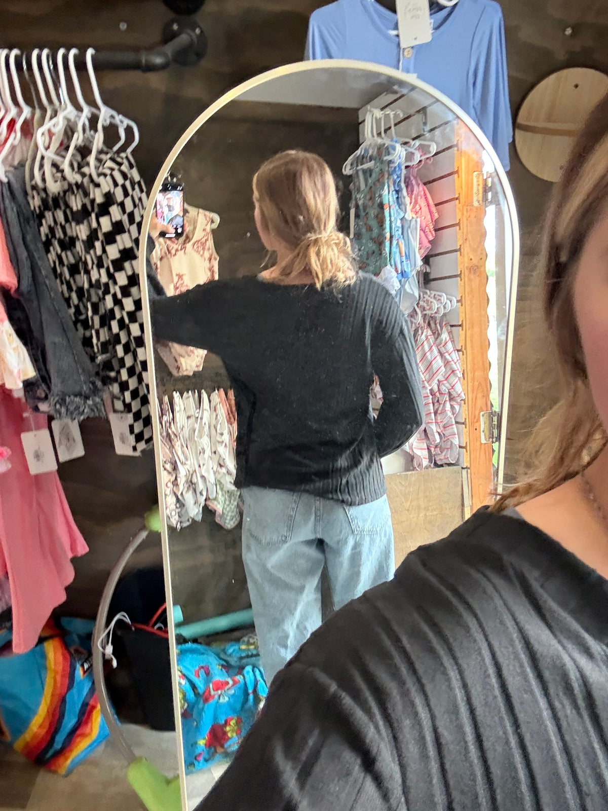 V-neck Long Sleeve w/buttons