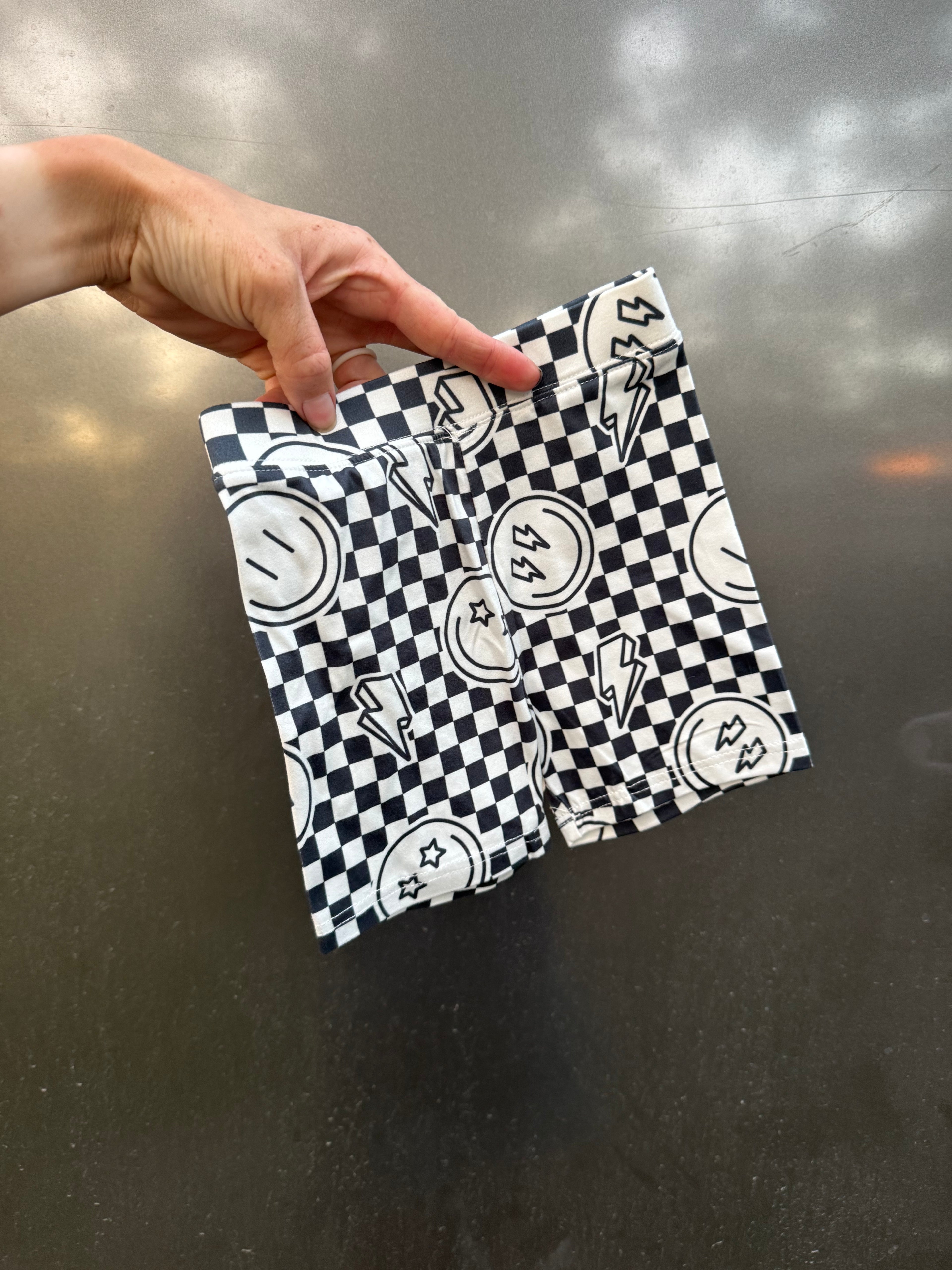 Checkard Smiley Milky Set