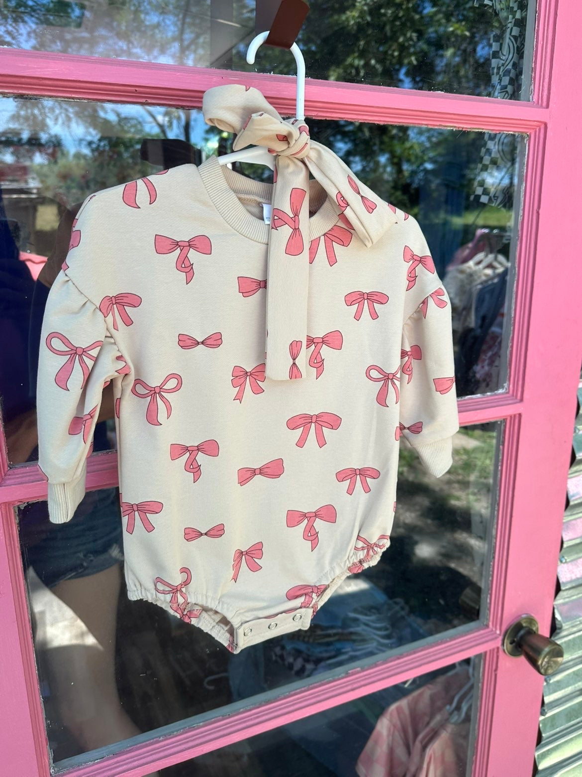 Tan Onesie w/pink bows and headband