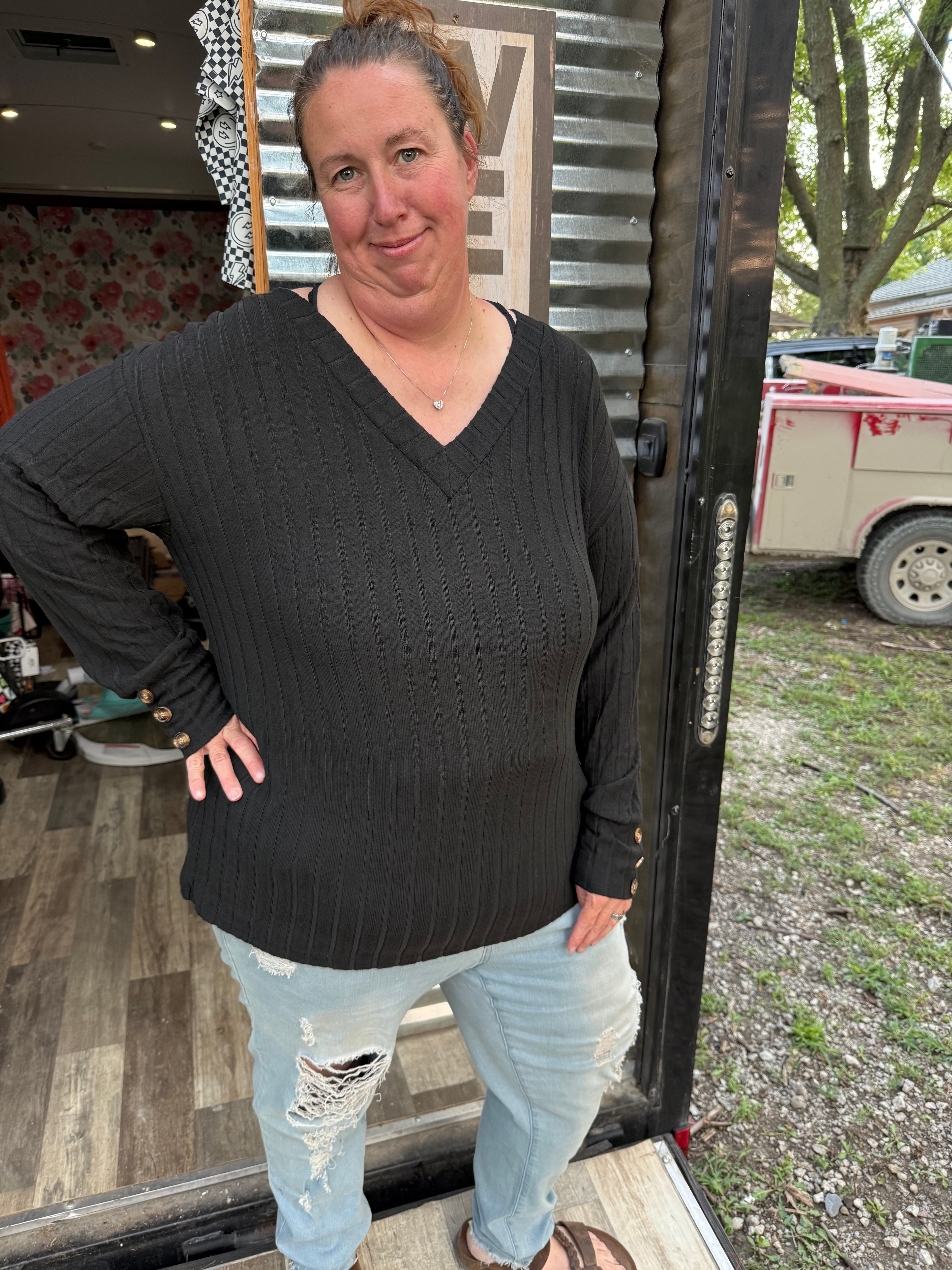 V-neck Long Sleeve w/buttons