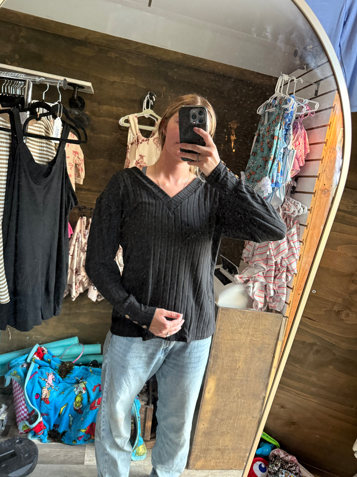 V-neck Long Sleeve w/buttons