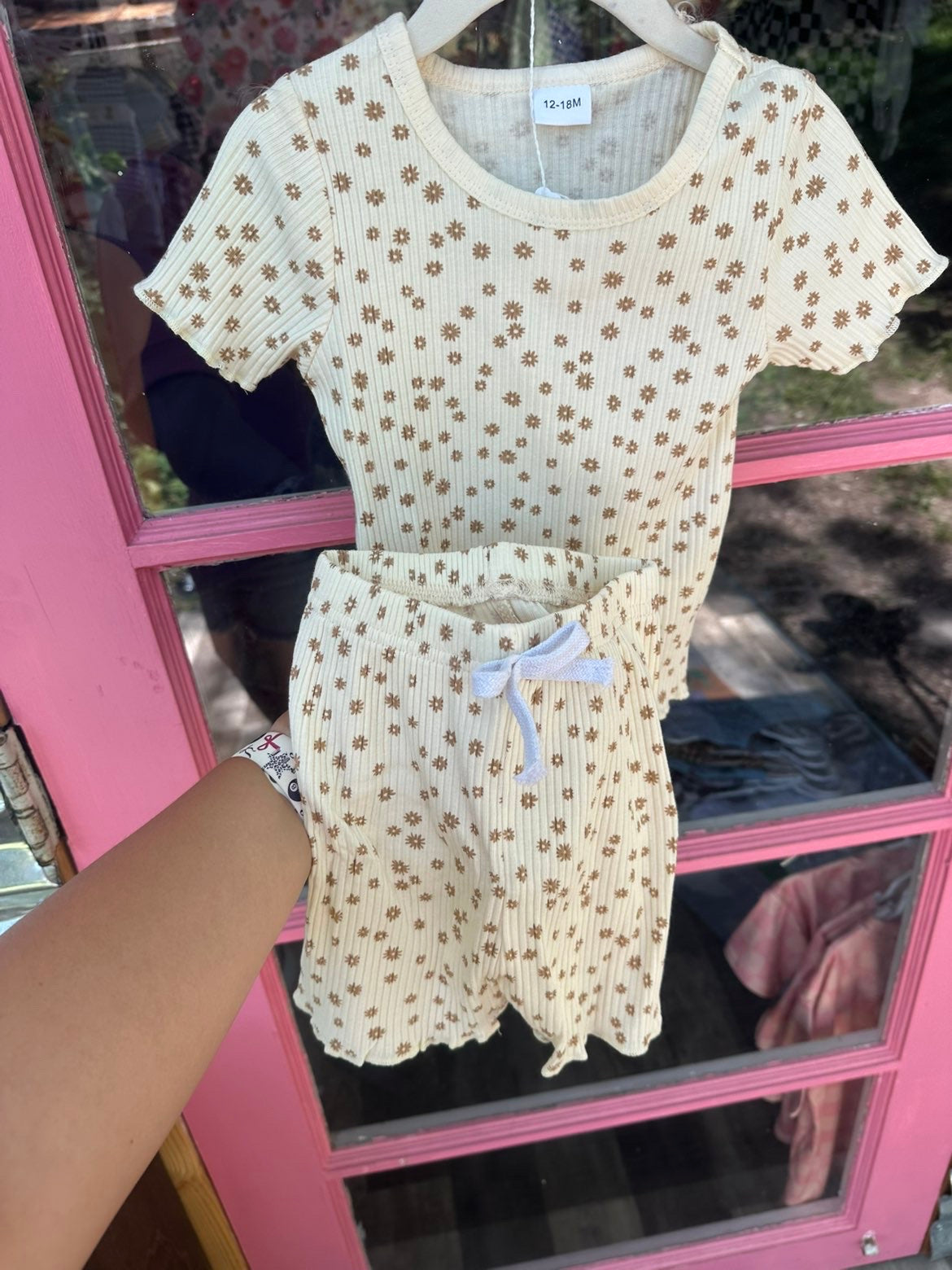 Ribbed Flower Set