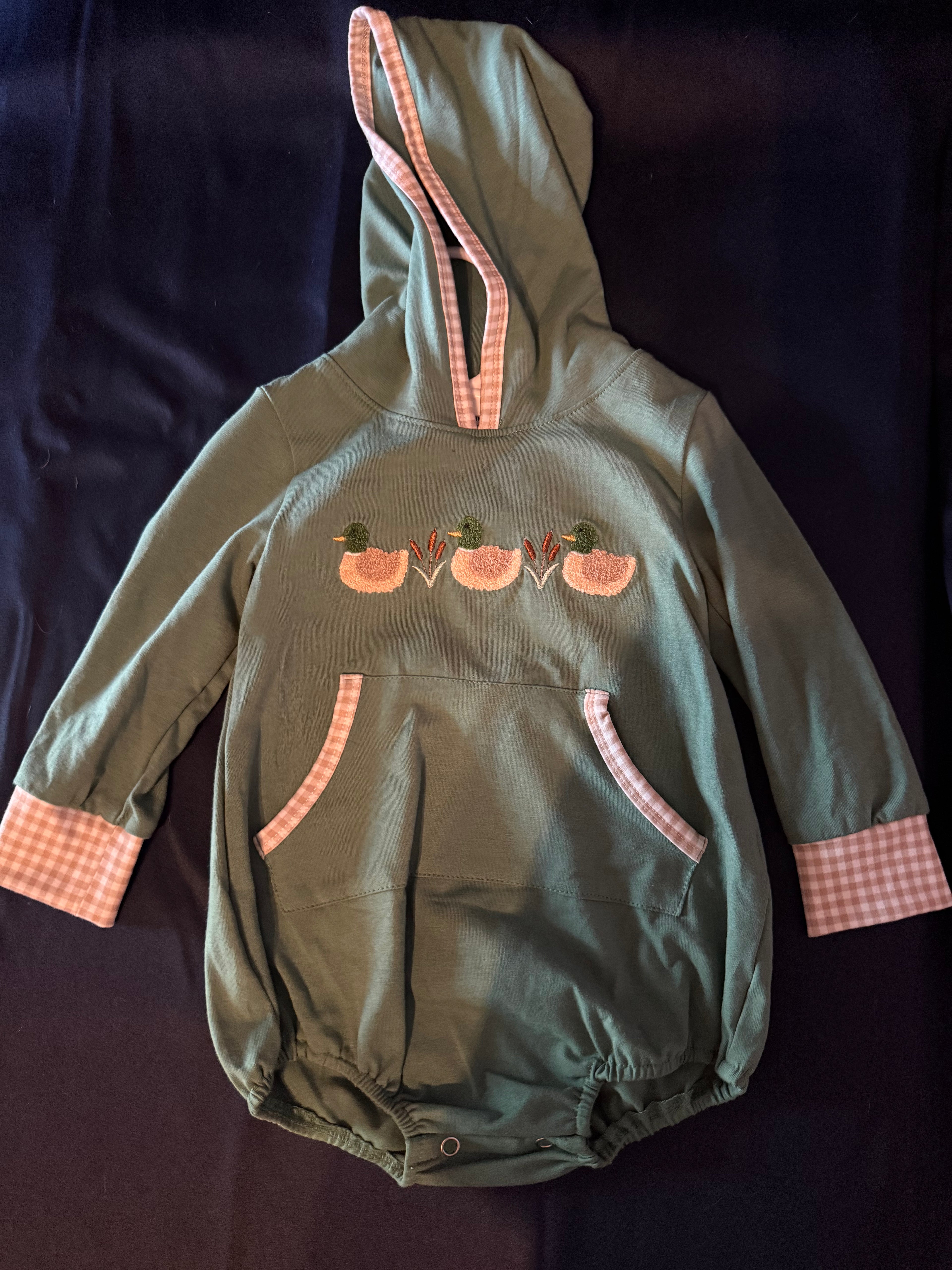Duck Sweater Bubble